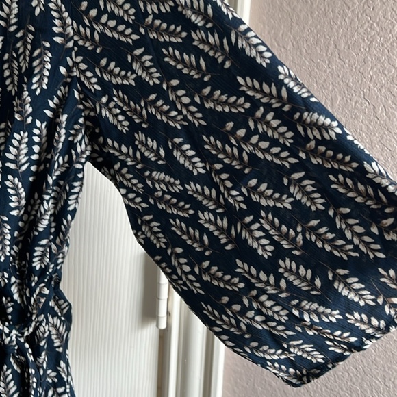 Zenobia Faux Wrap Style Juniors Top - Picture 5 of 7